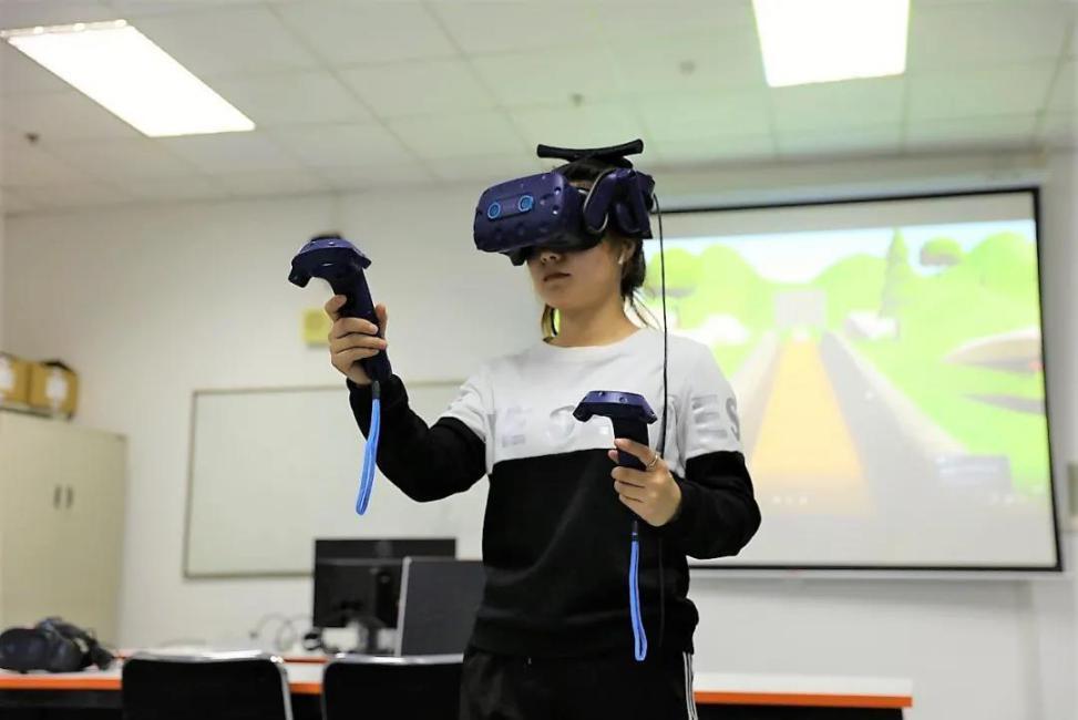 【中国科技网】大连东软成为辽宁唯一获批开设虚拟现实技术专业本科高校